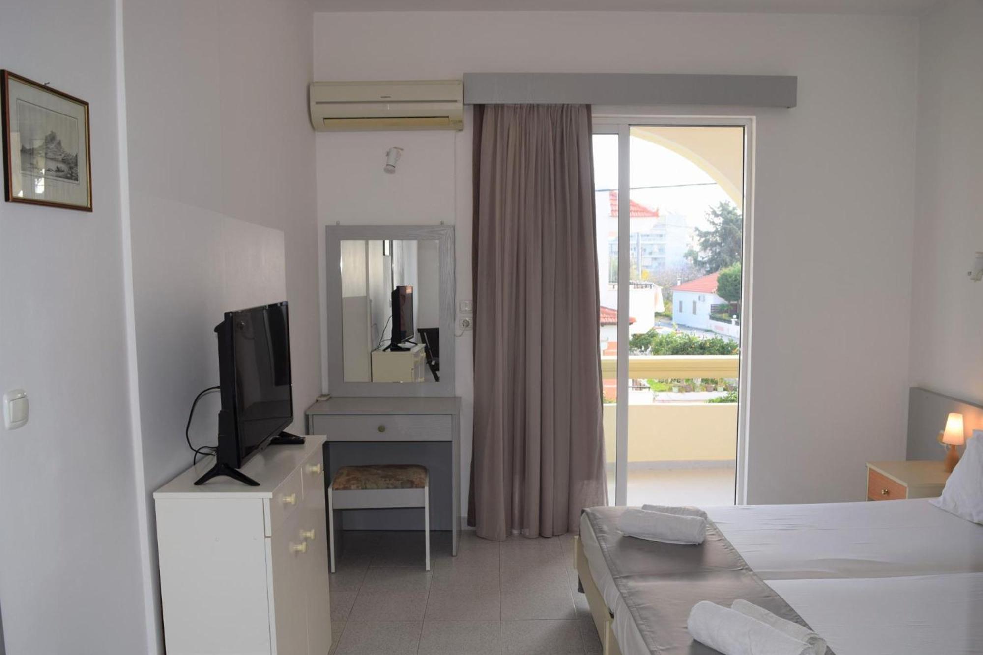 Lefteris Apartments In Ιαλυσός Ρόδος Εξωτερικό φωτογραφία