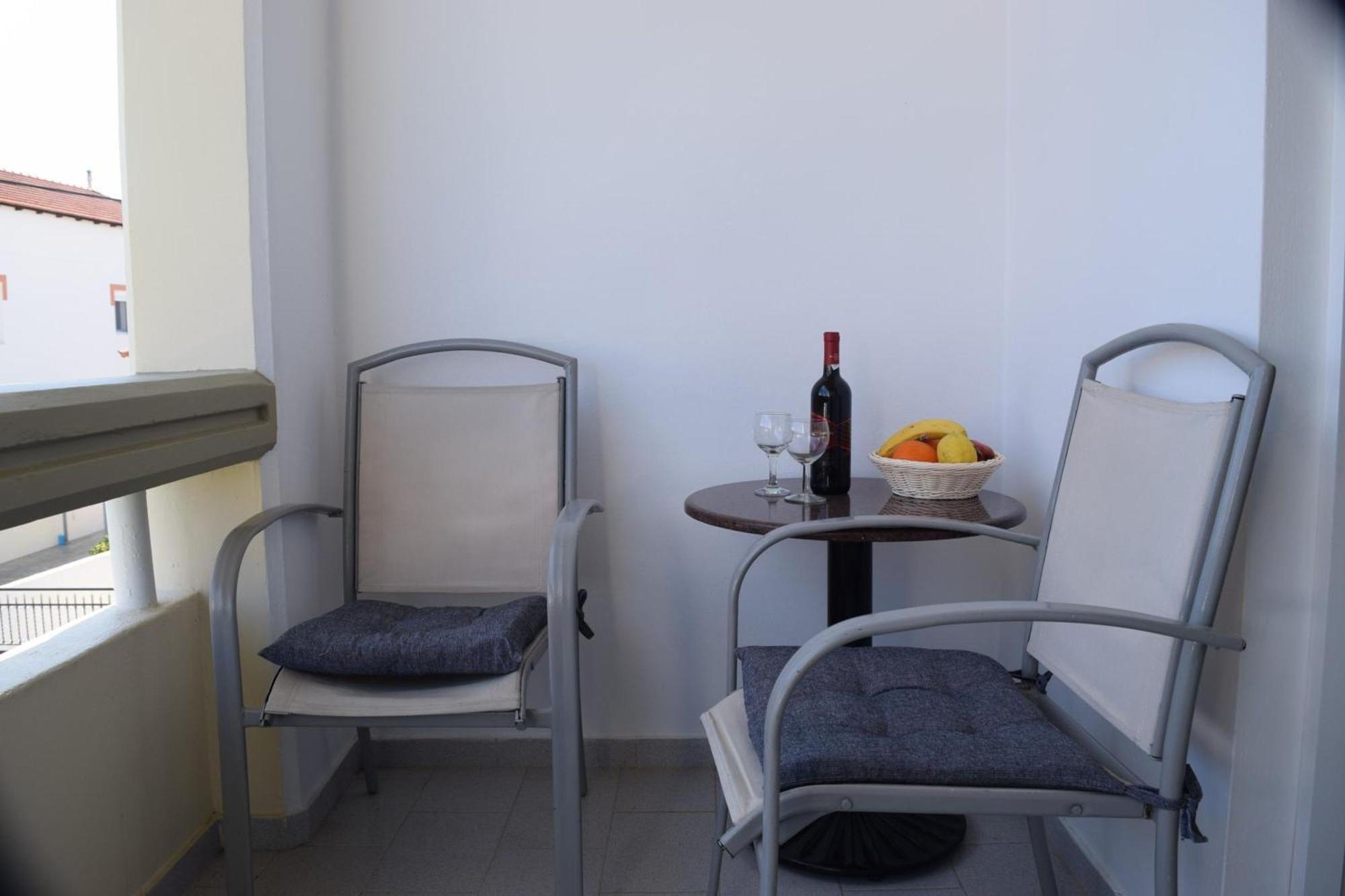 Lefteris Apartments In Ιαλυσός Ρόδος Εξωτερικό φωτογραφία