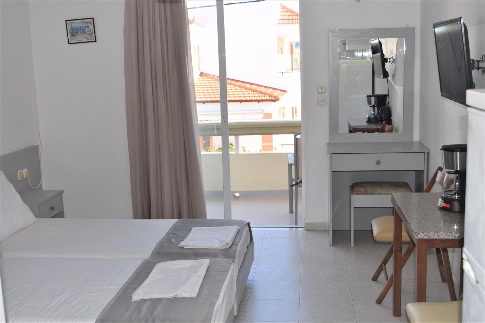 Lefteris Apartments In Ιαλυσός Ρόδος Εξωτερικό φωτογραφία